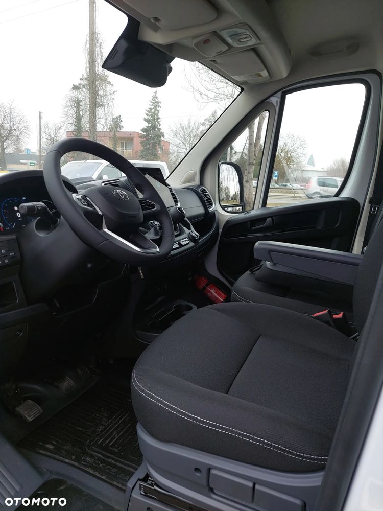 Toyota Proace MAX - 13
