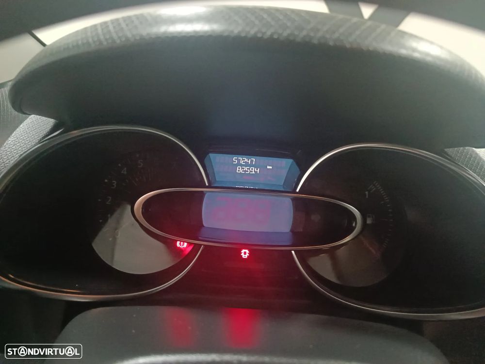 Renault Clio - 21