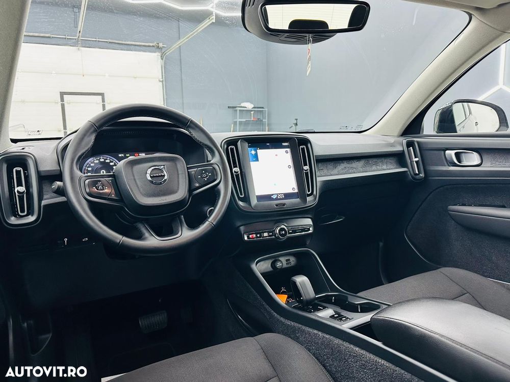 Volvo XC 40 T2 AT8 Momentum - 21