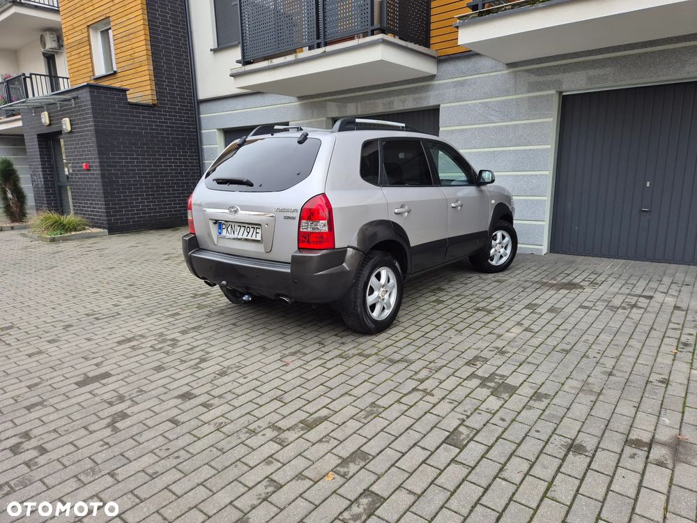 Hyundai Tucson 2.0 CRDi Elegance + - 5