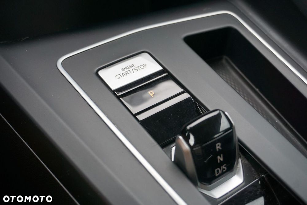 Volkswagen Golf - 16