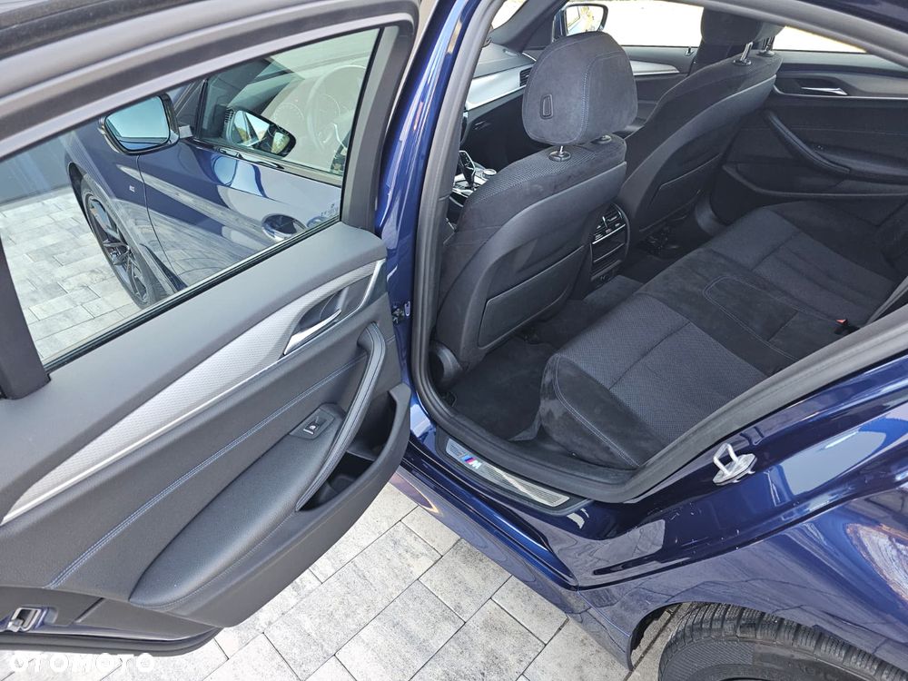 BMW Seria 5 530d xDrive Sport Line sport - 7