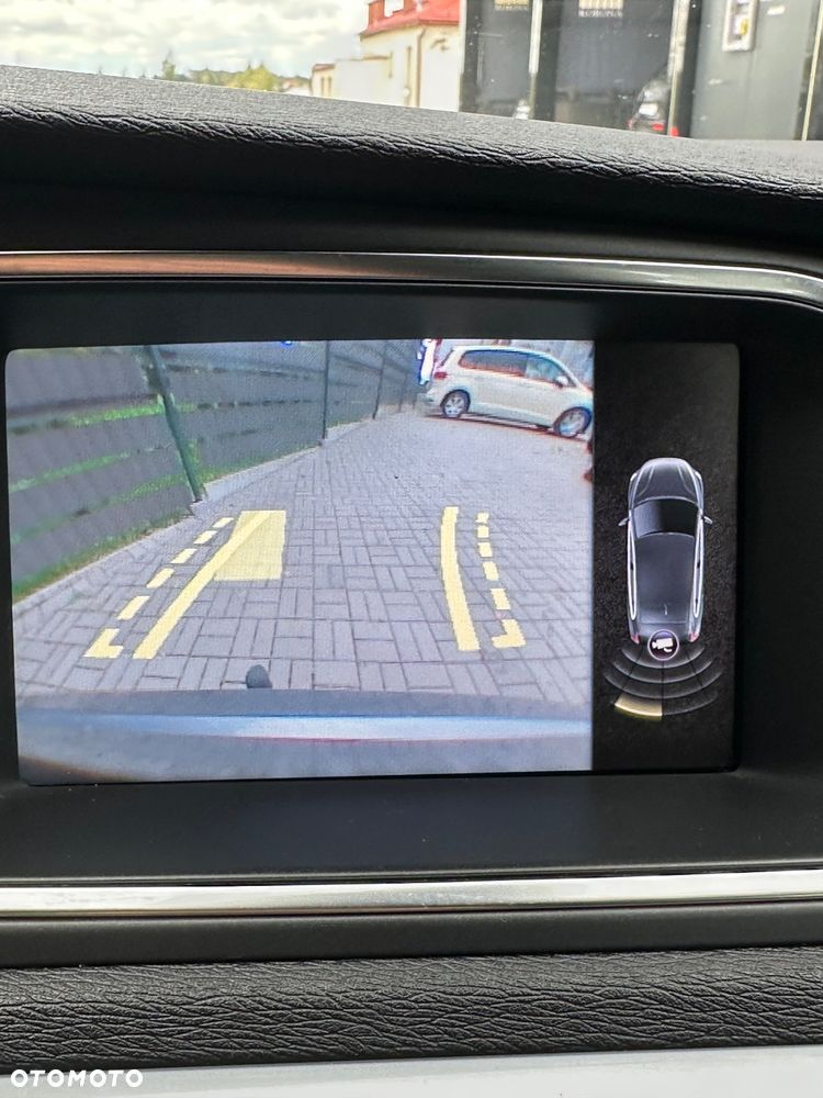 Volvo V40 D2 Momentum - 14