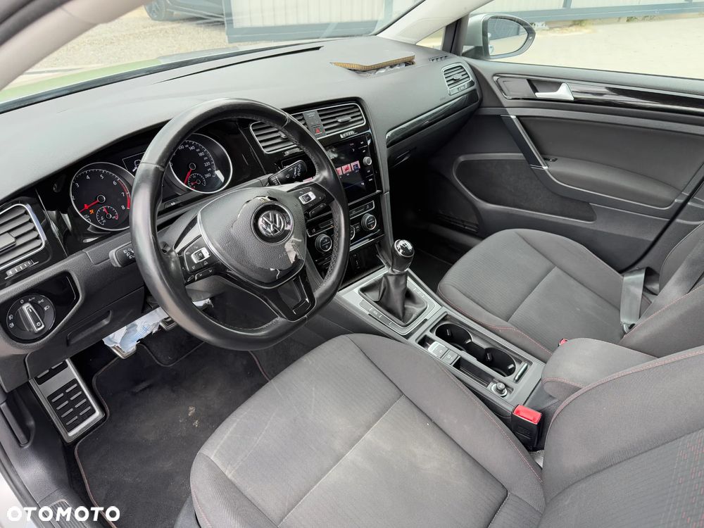 Volkswagen Golf 1.0 TSI Sound - 8