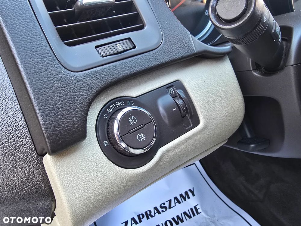 Opel Insignia 1.6 Turbo Cosmo - 32