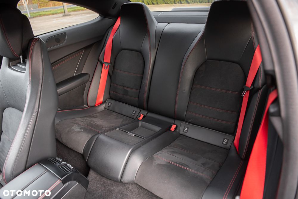 Mercedes-Benz Klasa C 200 7G-TRONIC Edition - 27