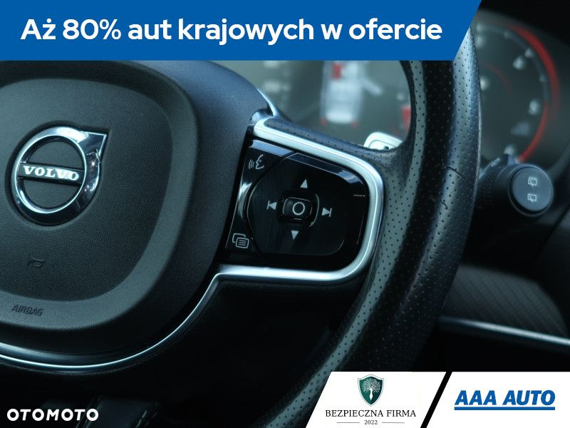 Volvo XC 90 - 21