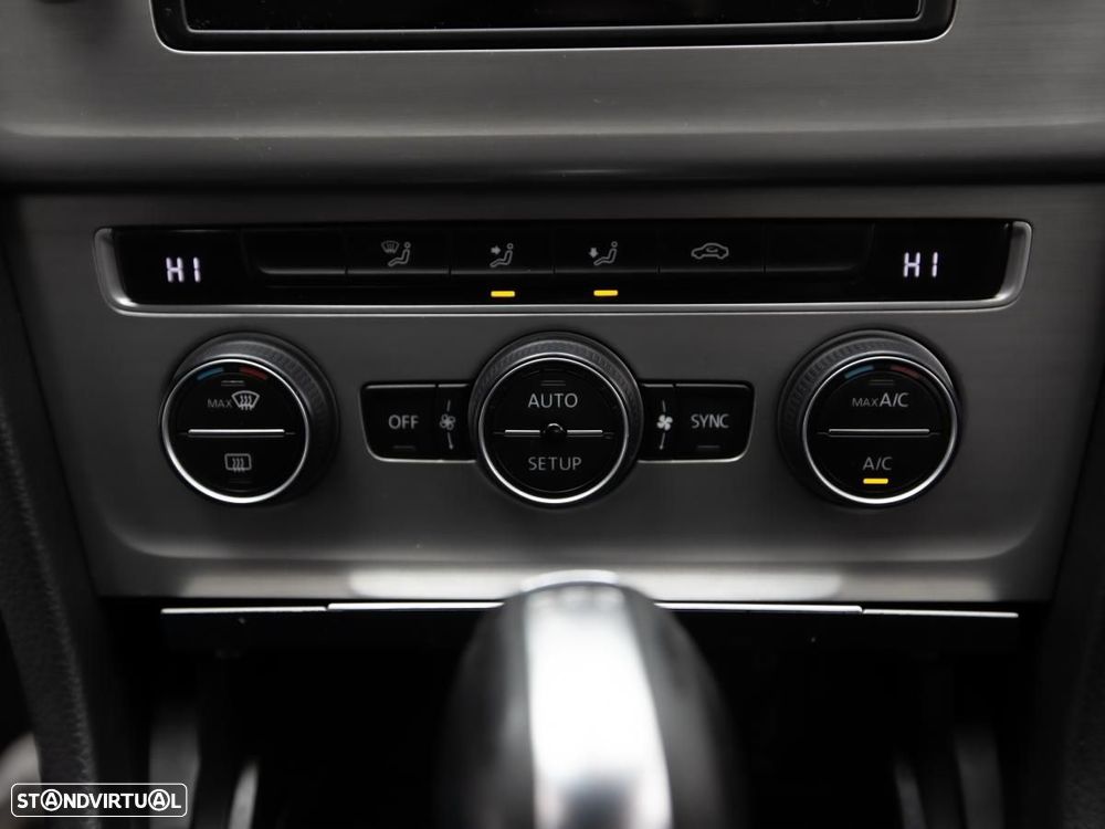 VW Golf Variant - 16