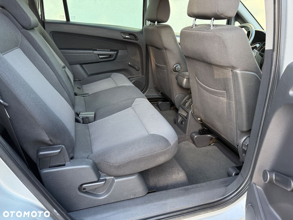 Opel Zafira 1.6 16V Comfort - 22