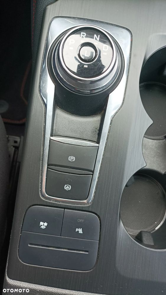 Ford Kuga 2.5 FHEV FWD ST-Line - 28