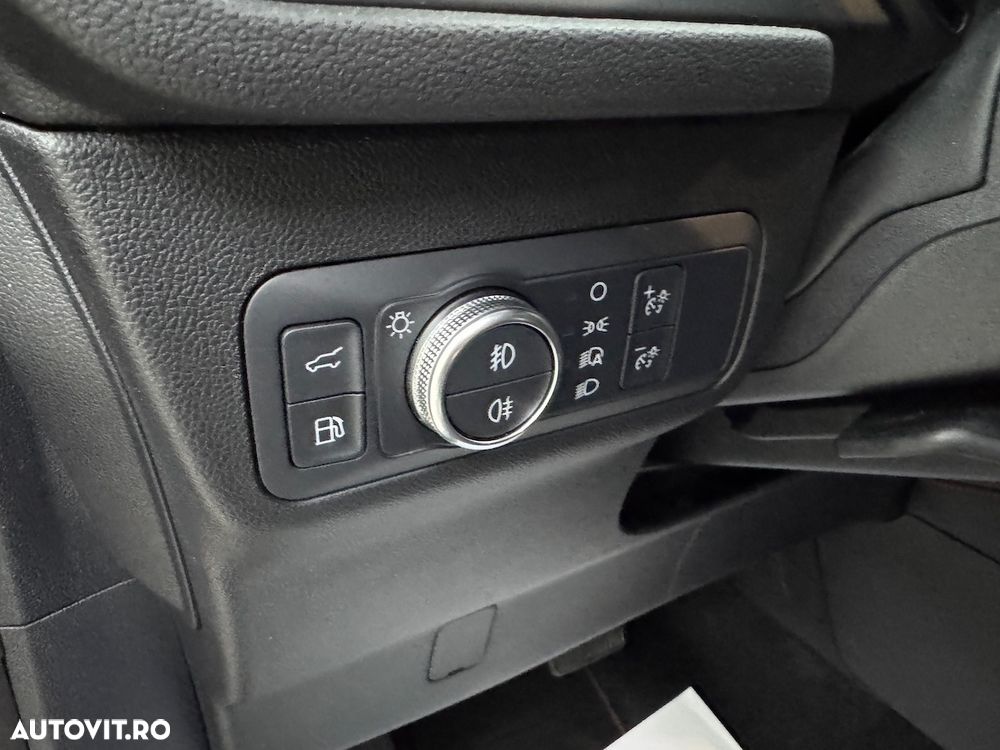 FORD Kuga 2023 — imagine 22