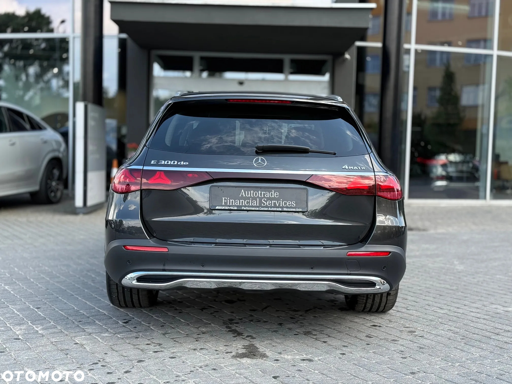 Mercedes-Benz Klasa E 300 de PHEV 4-Matic All-Terrain Avantgarde 9G-Tronic - 4