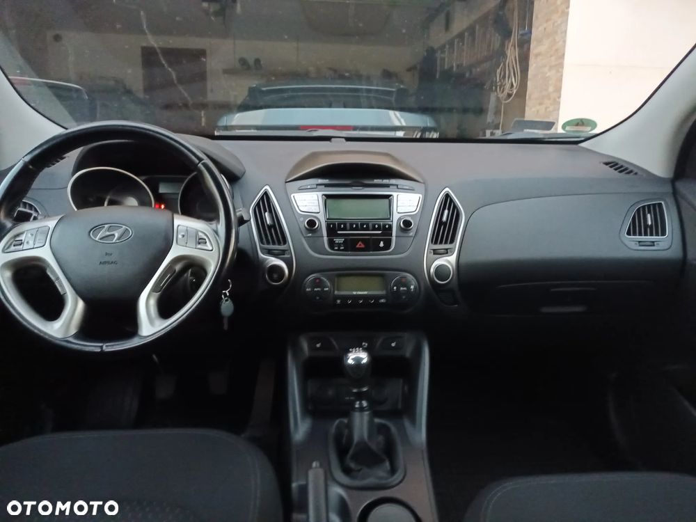 Hyundai ix35 1.6 2WD Fifa World Cup Edition - 14