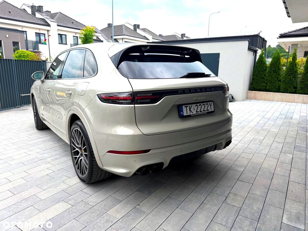 Porsche Cayenne Standard - 3