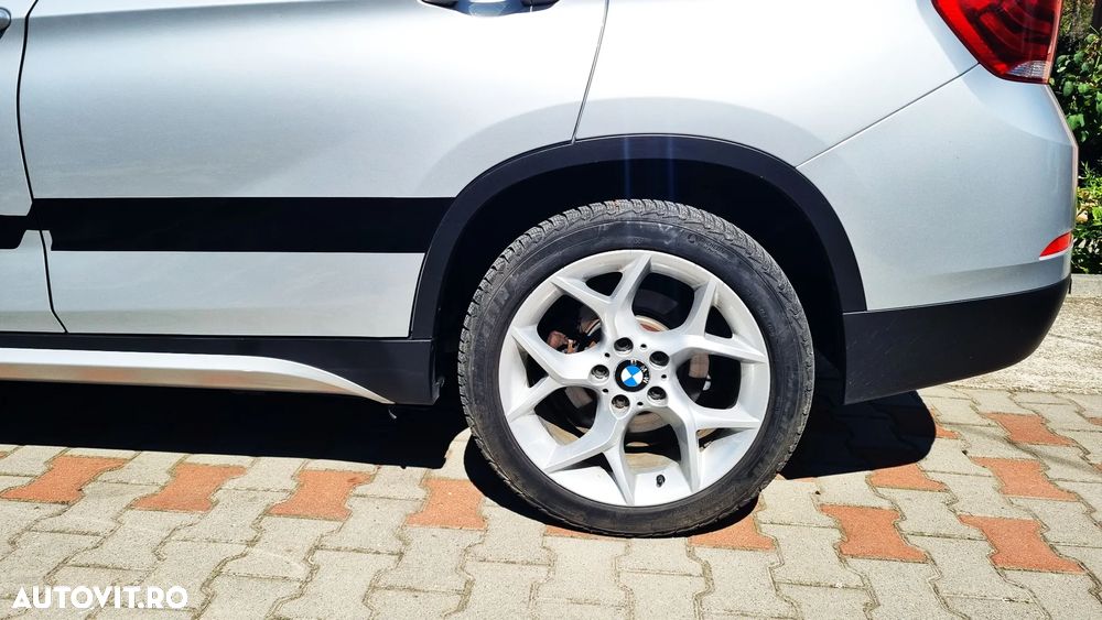 BMW X1 xDrive18d - 11