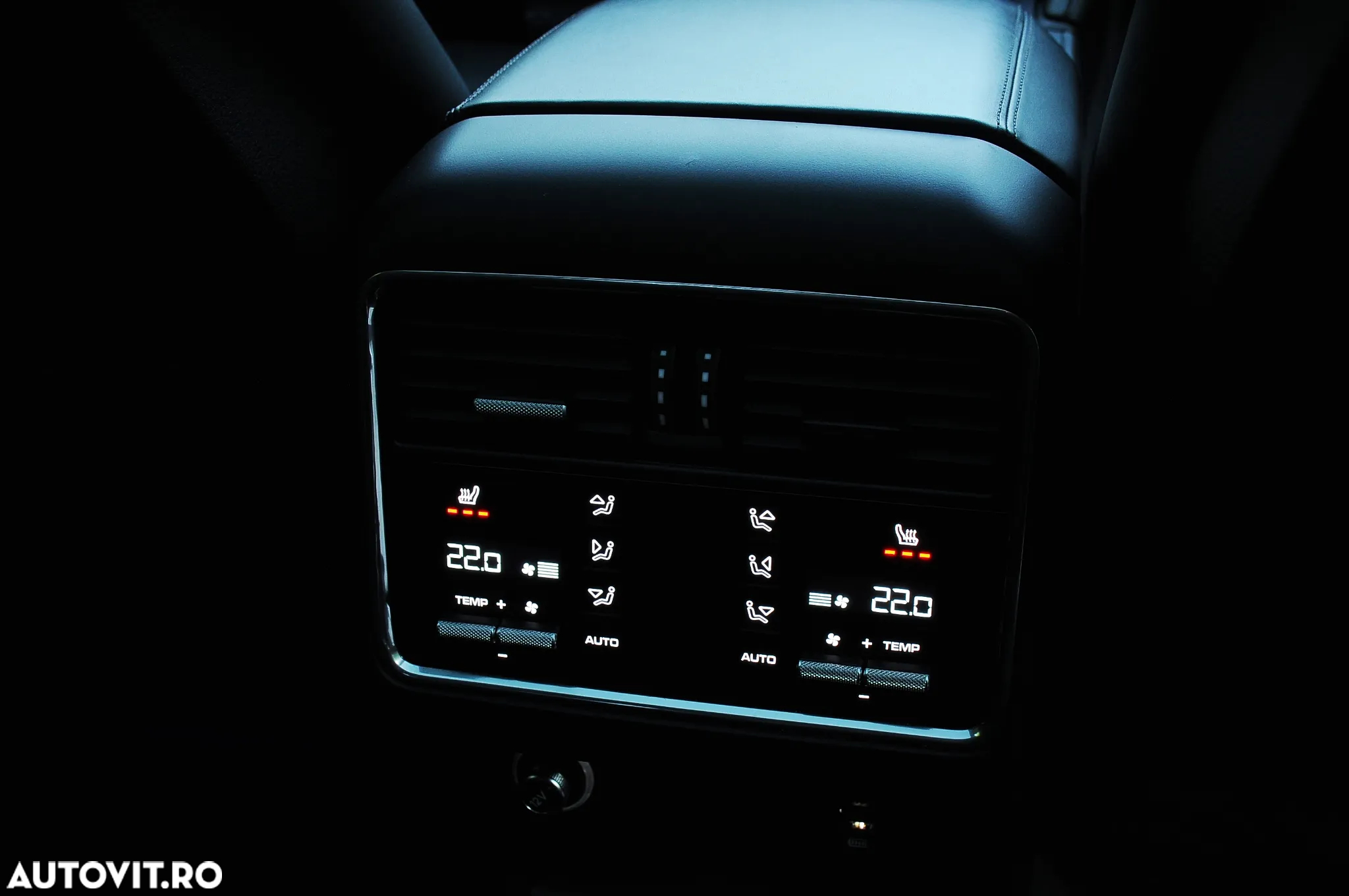 Porsche Cayenne Coupe Standard - 18