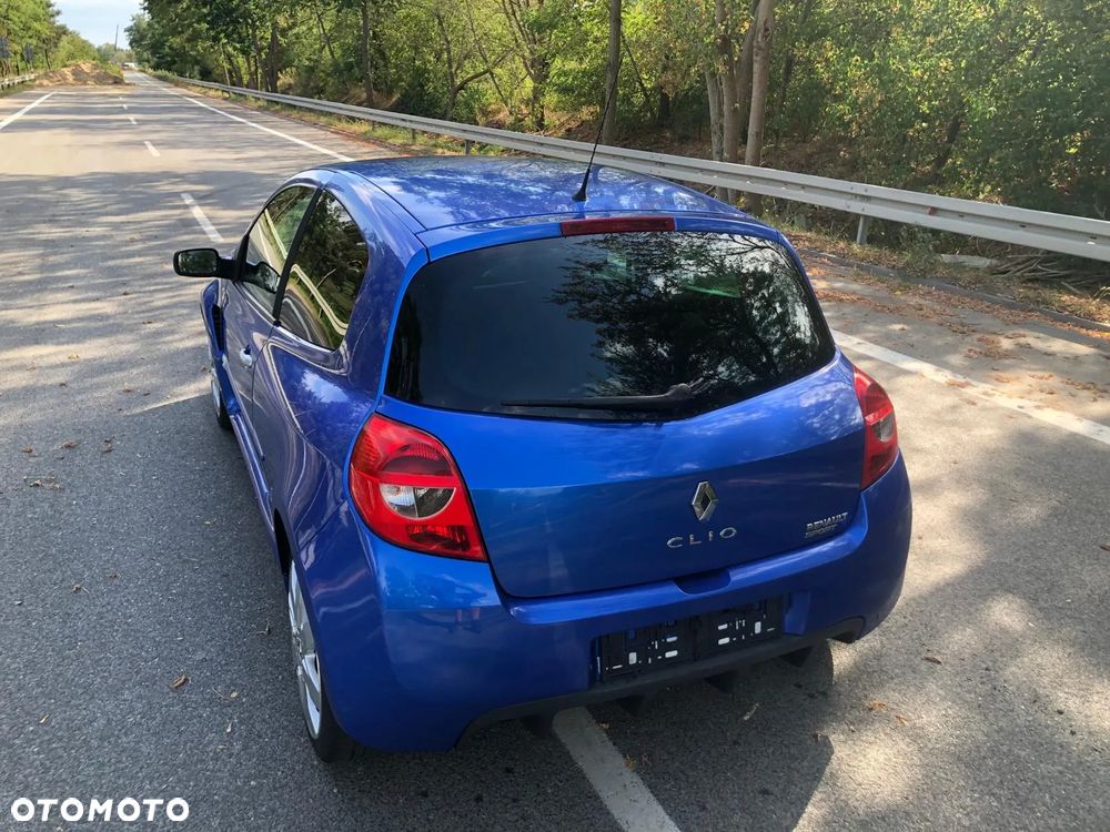 Renault Clio 2.0 16V Sport - 5
