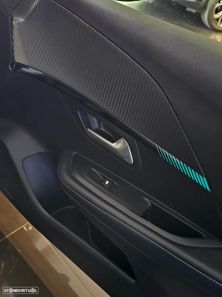 Peugeot e-208 Allure - 19