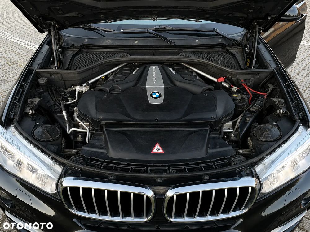 BMW X6 xDrive50i - 34