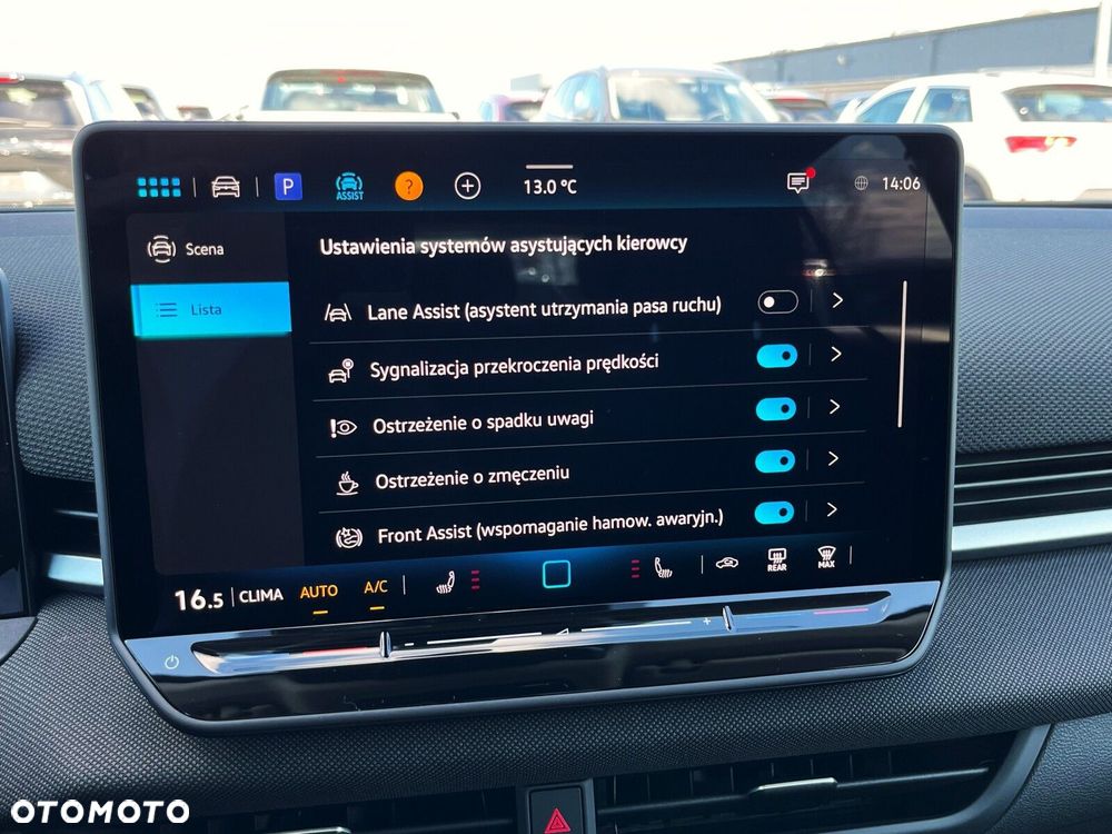 Volkswagen T-Roc 1.5 eTSI Life DSG - 12