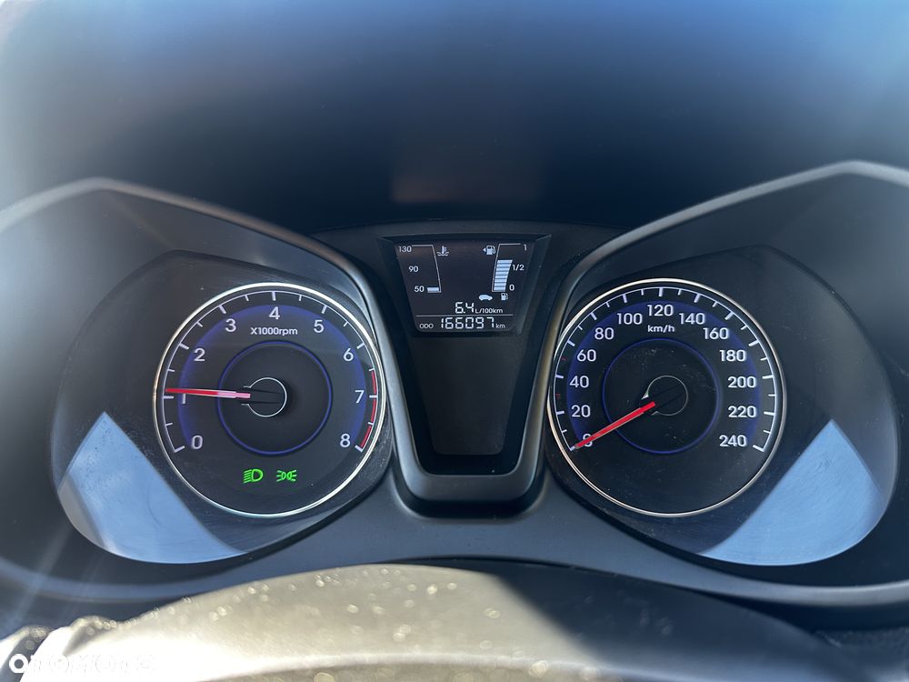 Hyundai ix20 1.6 Classic + - 8