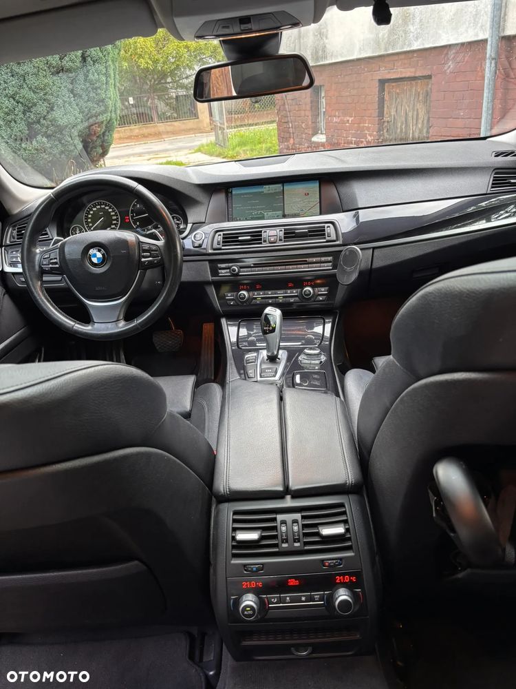 BMW Seria 5 530d xDrive Modern Line - 14