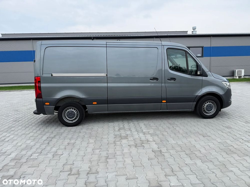 Mercedes-Benz Sprinter - 6