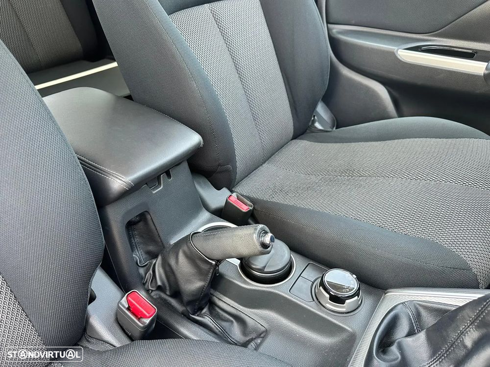 Mitsubishi L200 2.3 DI-D CD Invite 4WD - 23