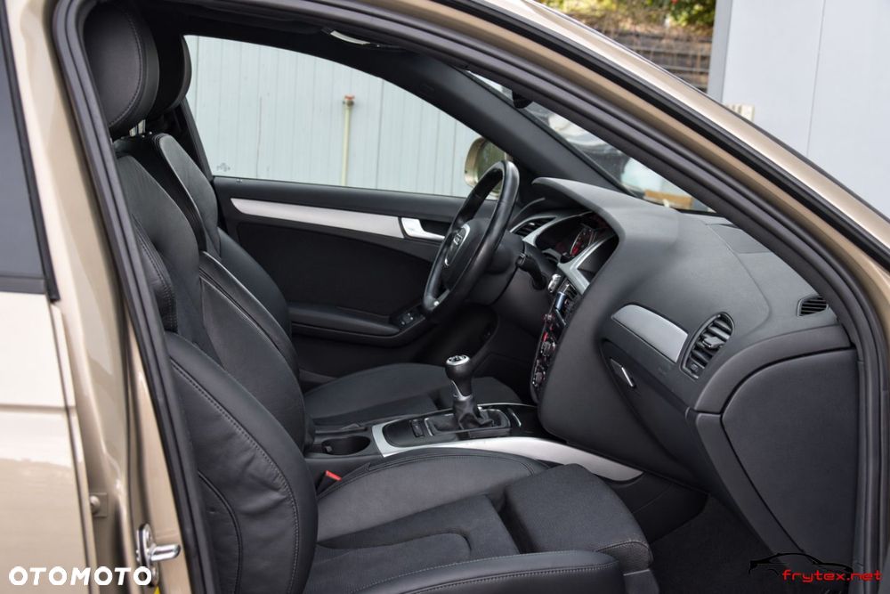 Audi A4 Limousine - 23