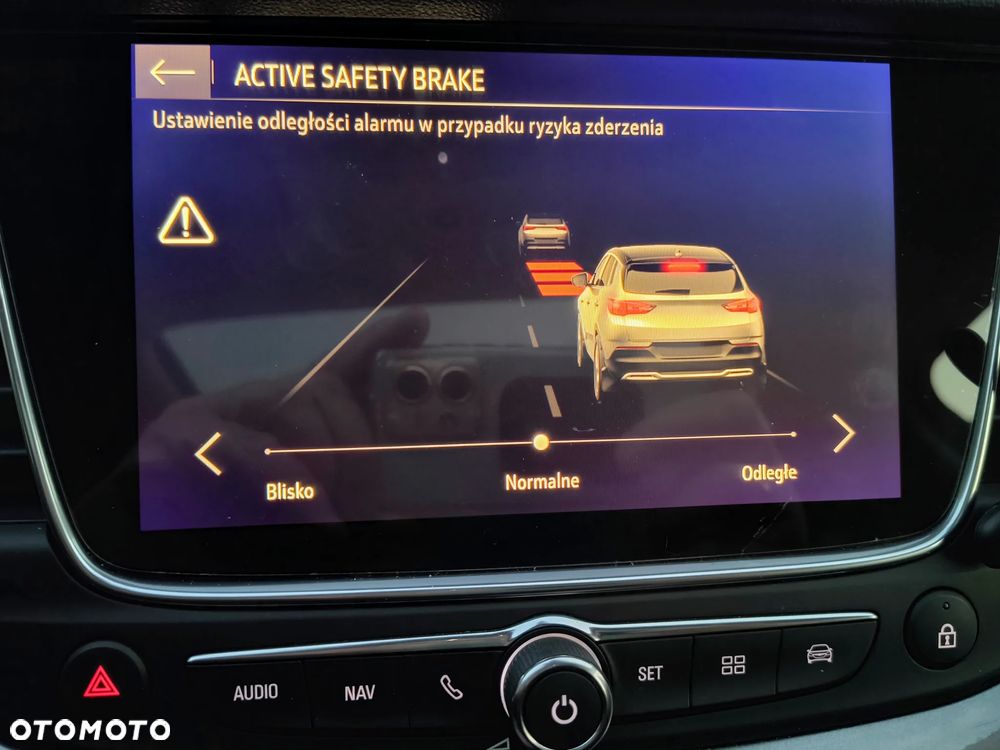 Opel Grandland X 1.6 D Start/Stop Business Edition - 17