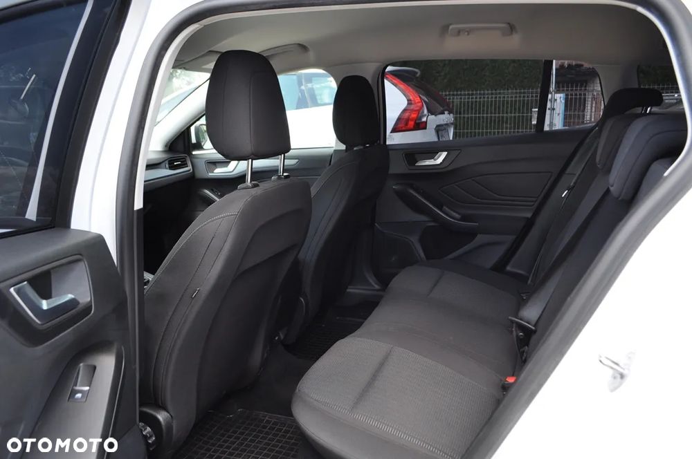Ford Focus SW 1.5 EcoBlue Active Business - 31