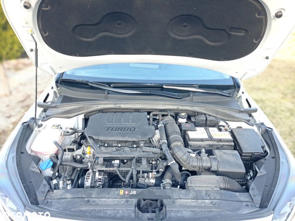 Kia Ceed 1.5 T-GDI Business Line Plus DCT - 16