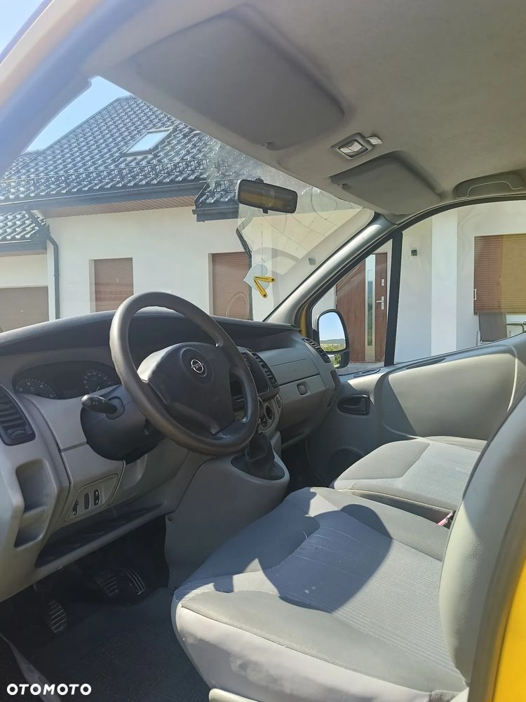 Opel Vivaro - 6