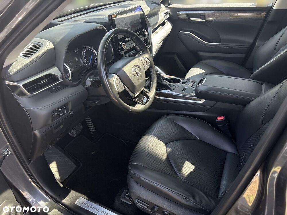 Toyota Highlander - 18