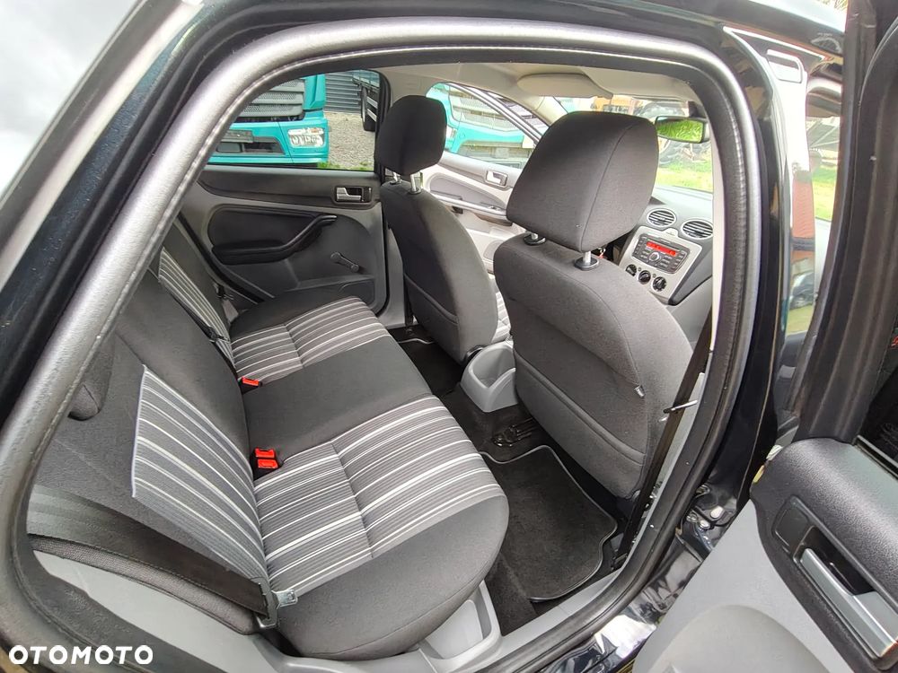 Ford Focus - 20