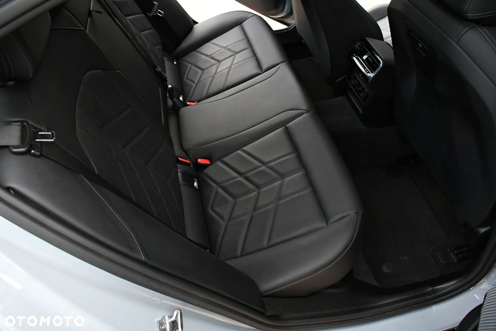 BMW Seria 5 520d mHEV M Sport - 21