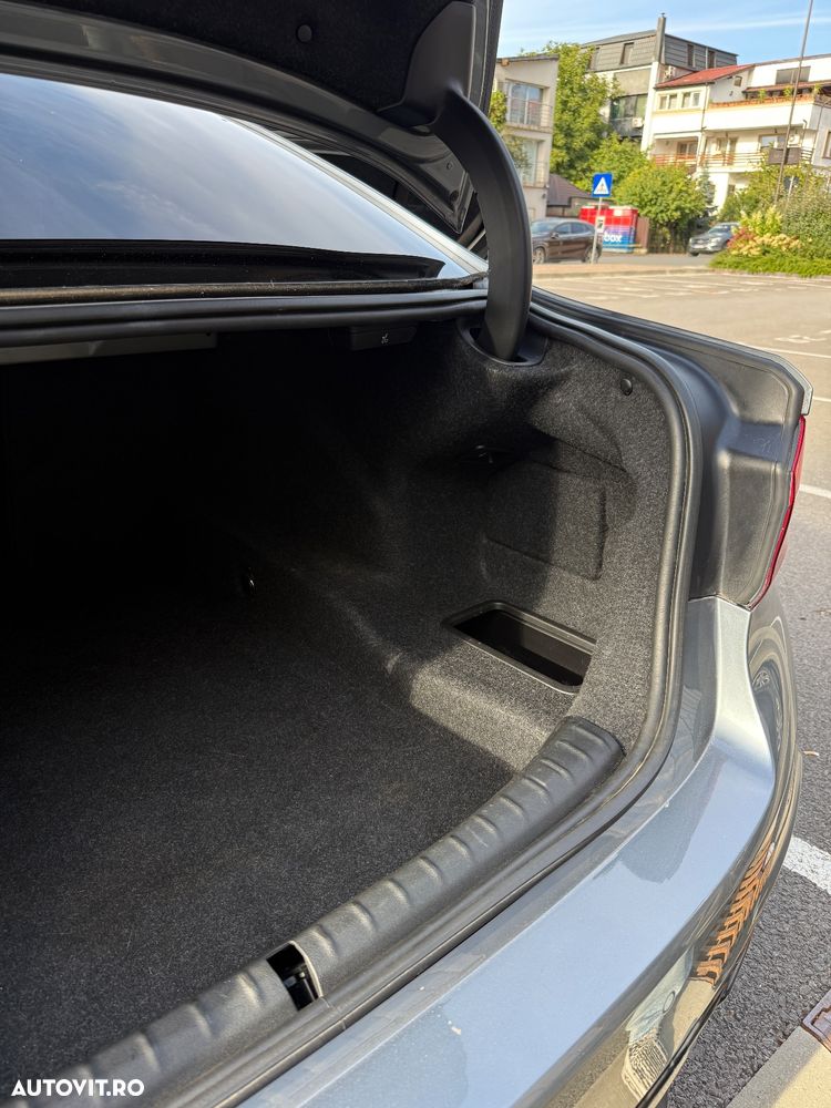 BMW Seria 5 530i xDrive AT - 9