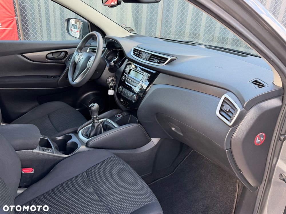 Nissan Qashqai 1.2 DIG-T Tekna EU6 - 8