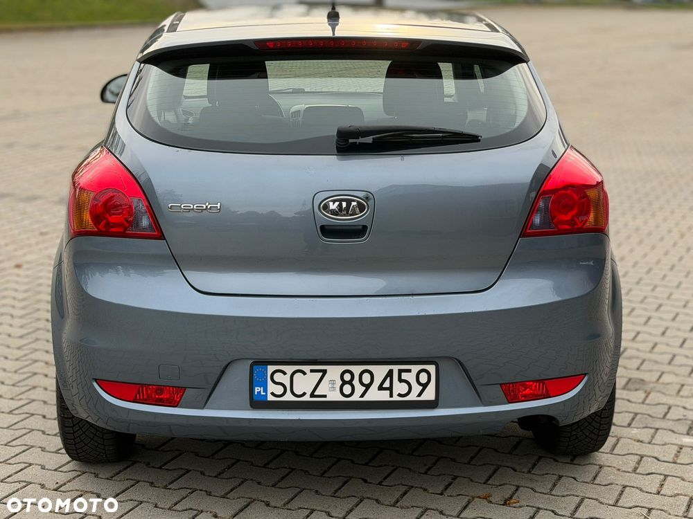 Kia Ceed - 6