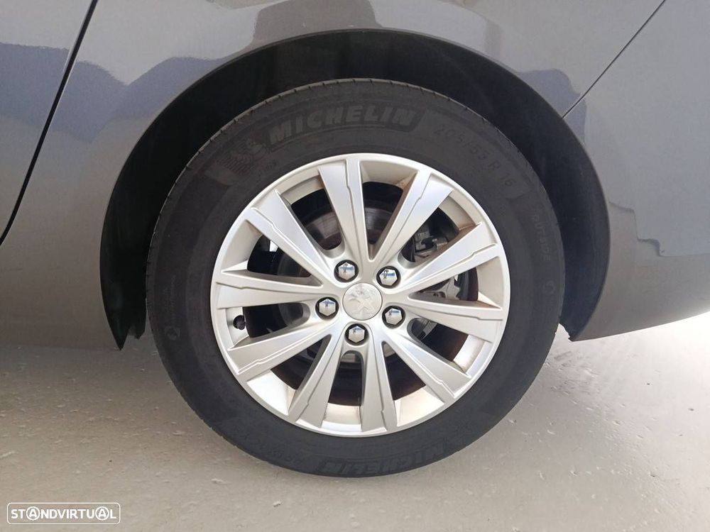 Peugeot 308 1.6 BlueHDi Style - 11