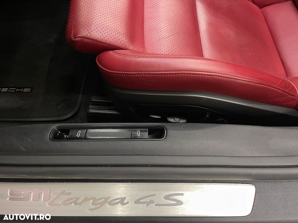 Porsche 911 4S PDK - 26