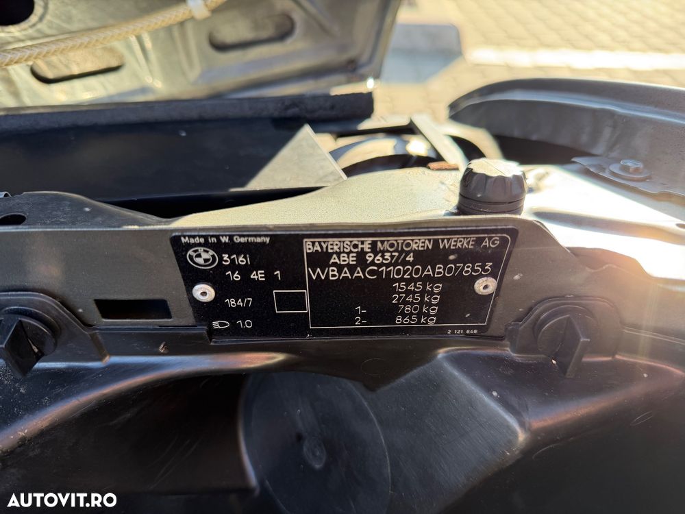 BMW Seria 3 - 18