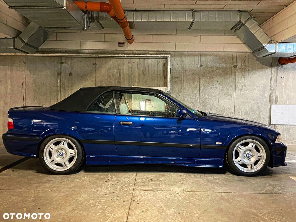 BMW Seria 3 320i - 3