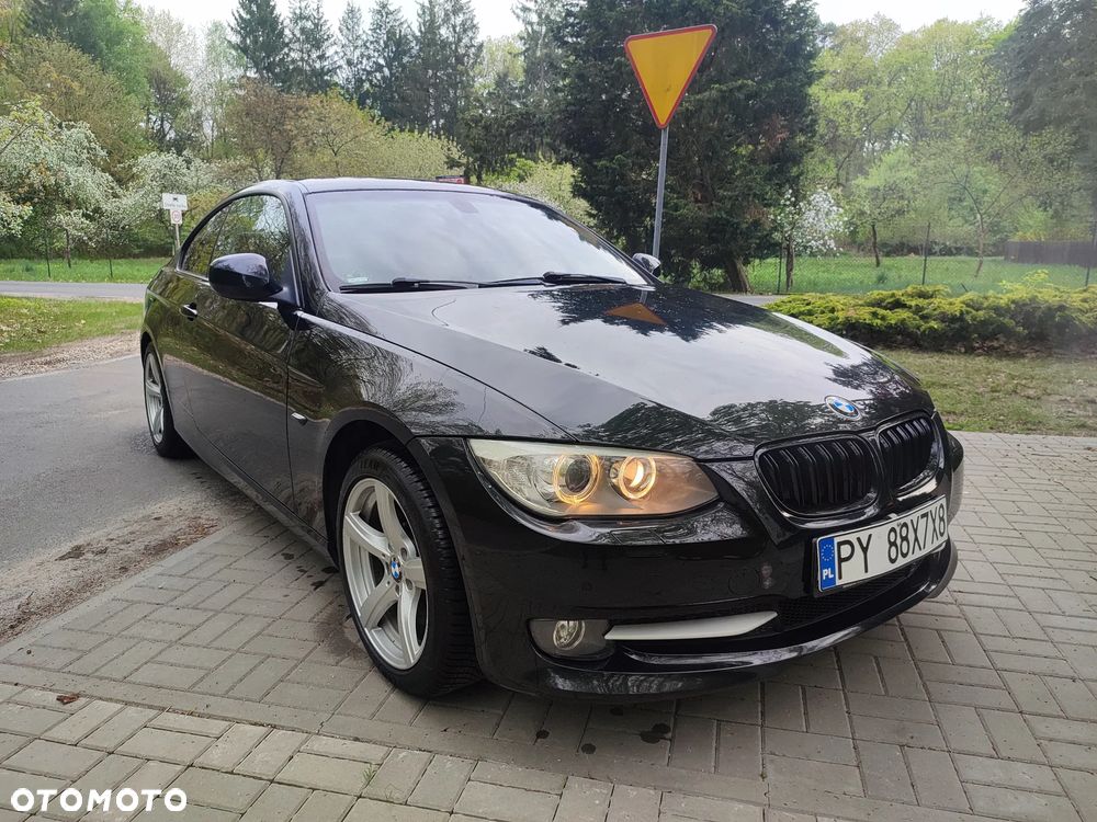 BMW Seria 3 320i Coupe Edition Exclusive - 9
