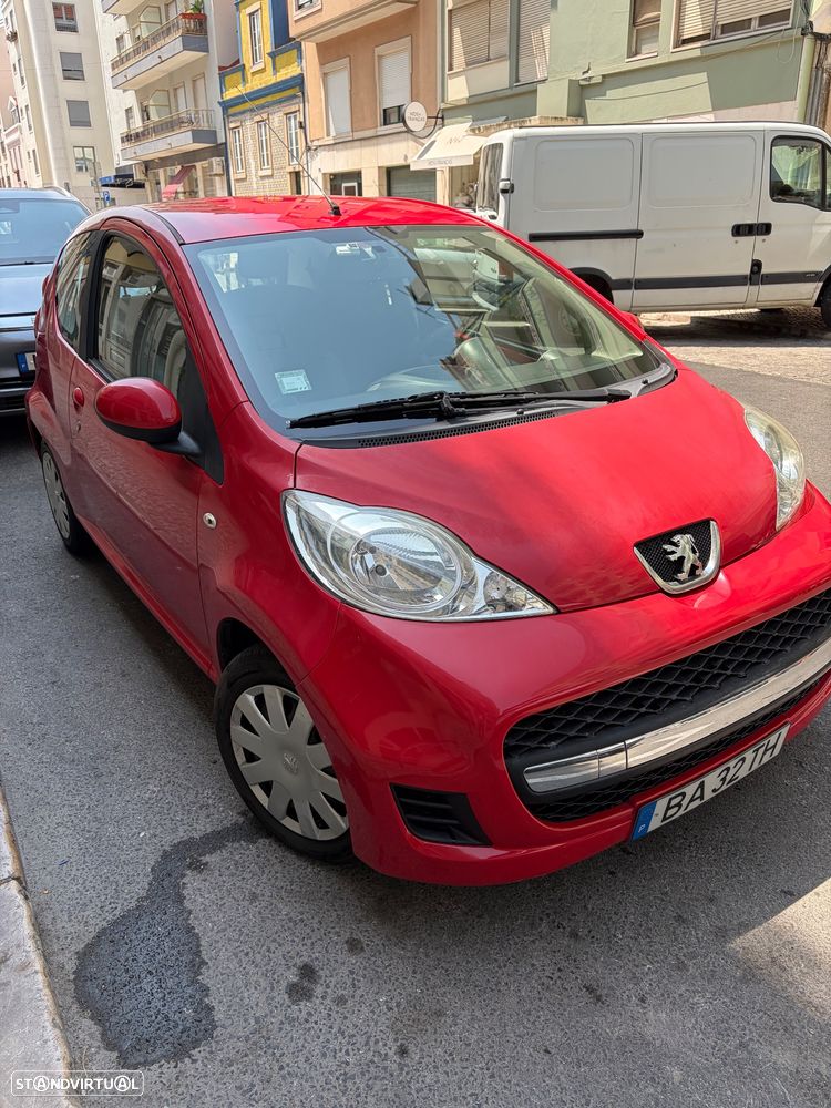Peugeot 107 1.0 Trendy - 2