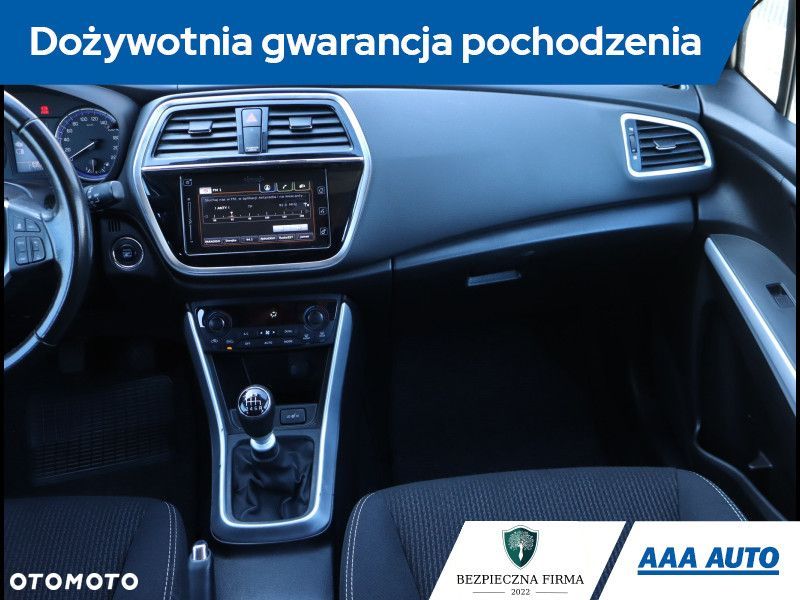 Suzuki SX4 S-Cross - 10