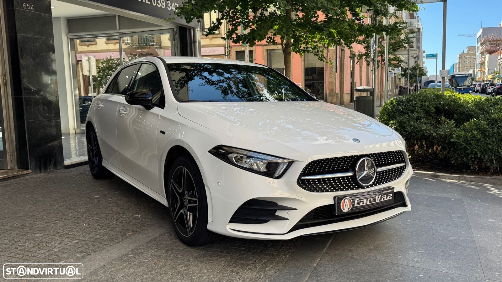 Mercedes-Benz A 250 e AMG Line - 3