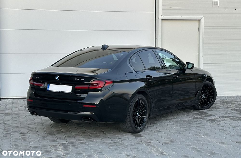 BMW Seria 5 540d xDrive mHEV sport - 9