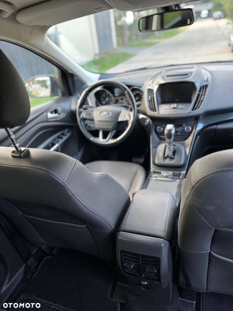 Ford Kuga 2.0 TDCi 4x4 Titanium - 23