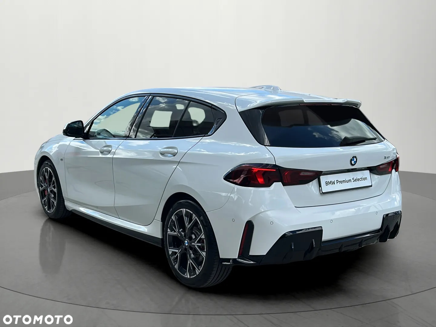 BMW Seria 1 120i M Sport - 4